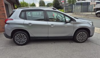 Gepflegter Peugeot 2008 Active zu verkaufen full